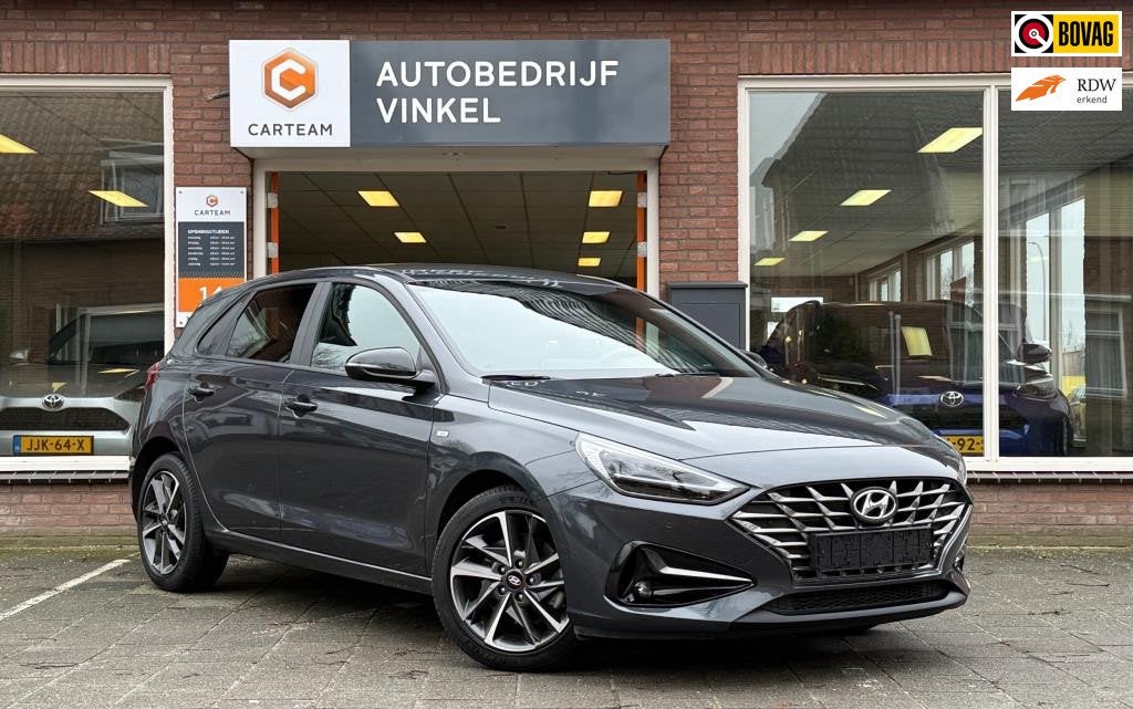 Hyundai I30 1.5 T-GDi MHEV Premium*Camera*Carplay*Cruisecont, Voorwielaandrijving, Dealer onderhouden, Stof, Gebruikt