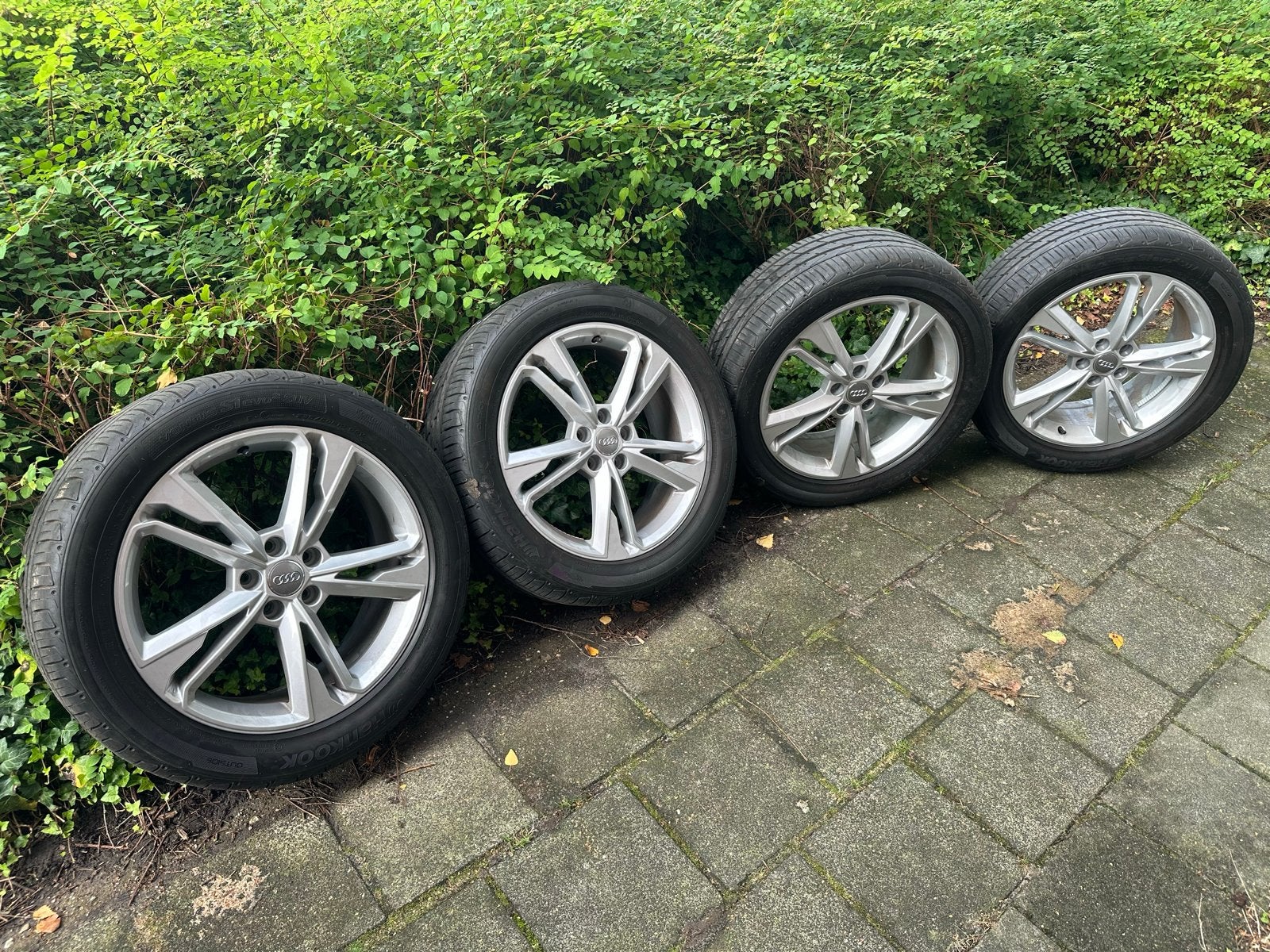 Audi 19 inch velgen met Hankook zomerbanden, Gebruikt, Banden en Velgen, 235 mm, Personenwagen