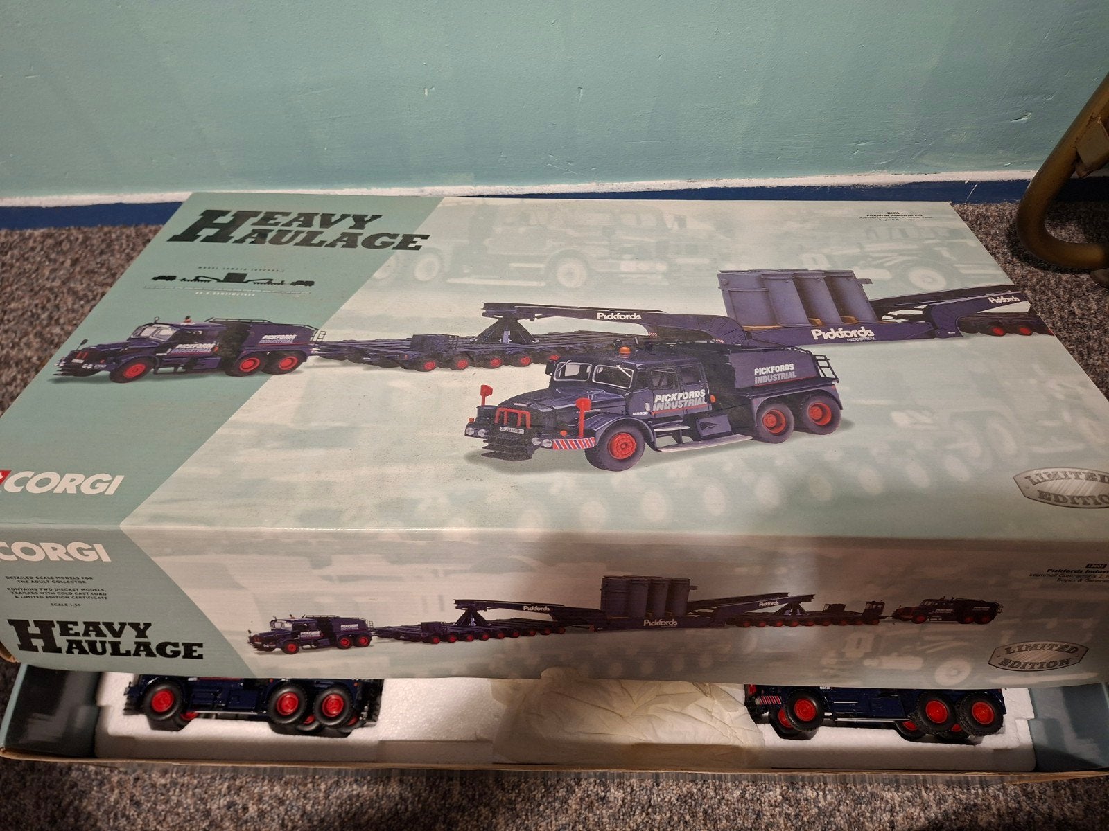 Corgi Pickfords Industrial Heavy Haulage Limited Edition, Hobby en Vrije tijd, Modelauto's | 1:50, Ophalen of Verzenden, Zo goed als nieuw