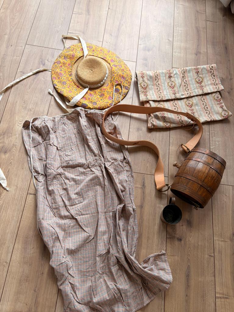 Marketentster Napoleon, Antiek en Kunst, Antiek | Kleding en Accessoires, Ophalen of Verzenden, Dames