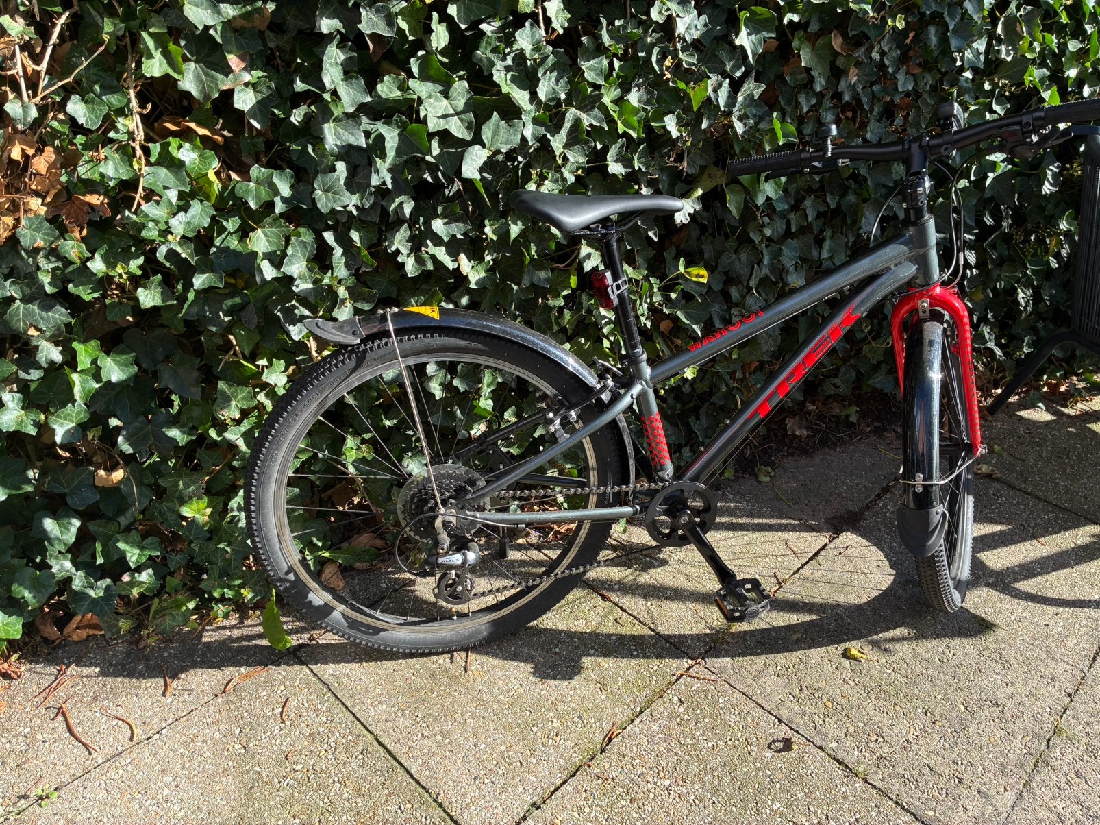 Trek Wahoo 24 inch kinderfiets en MTB zgan, Fietsen en Brommers, Ophalen of Verzenden, Zo goed als nieuw, Velgrem, 20 inch of meer