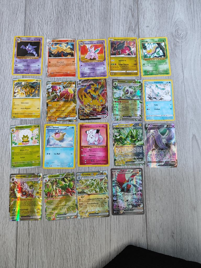 Pokemon kaarten, Ophalen of Verzenden, Zo goed als nieuw, Meerdere kaarten