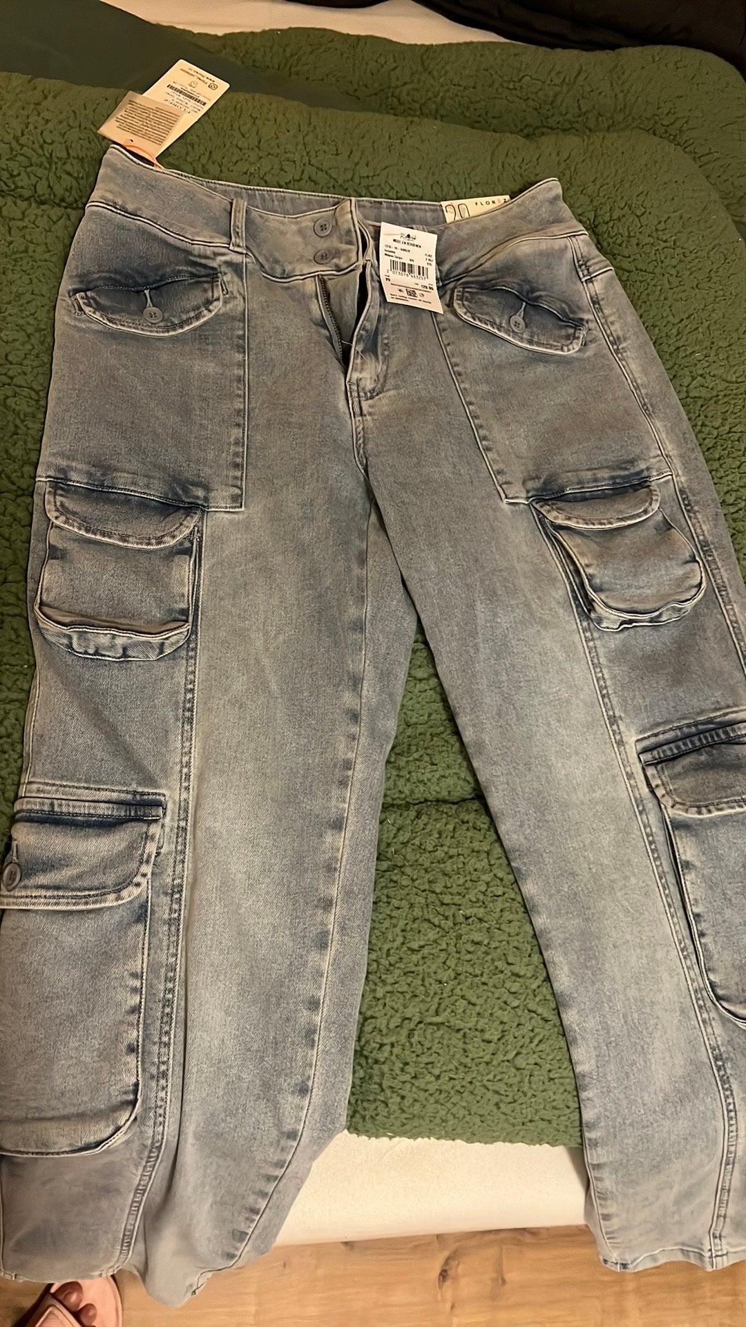 Florez spijkerbroek. Nieuw met kaartje, Kleding | Dames, Spijkerbroeken en Jeans, Ophalen of Verzenden, Nieuw, Blauw, W28 - W29 (confectie 36)