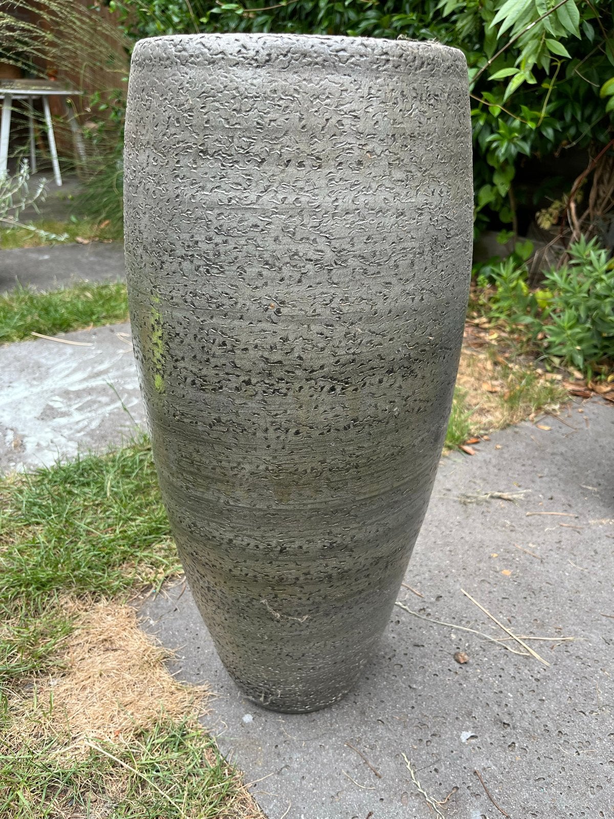 Grote grijze bloempot/plantenbak, 70 cm hoog, Ophalen, Gebruikt, Balkon, Rond