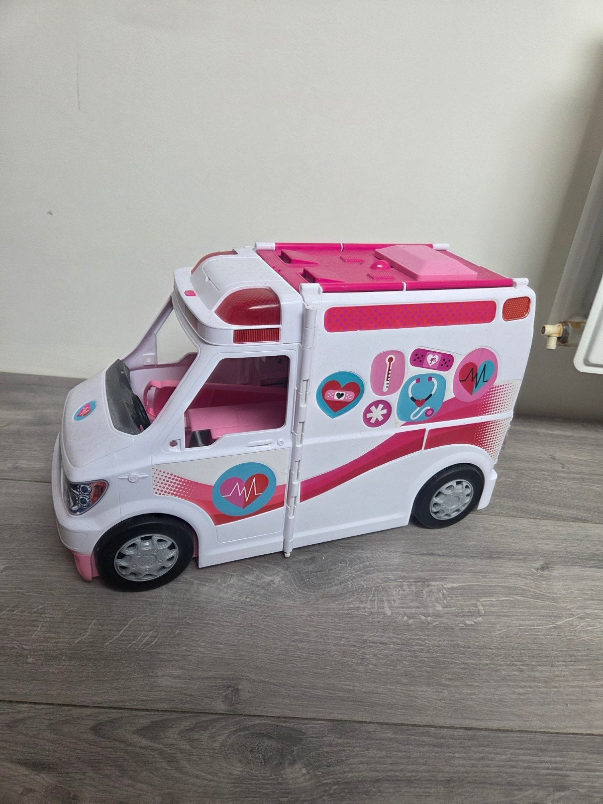 Barbie Ambulance Speelset - Ziekenhuis en Voertuig, Ophalen