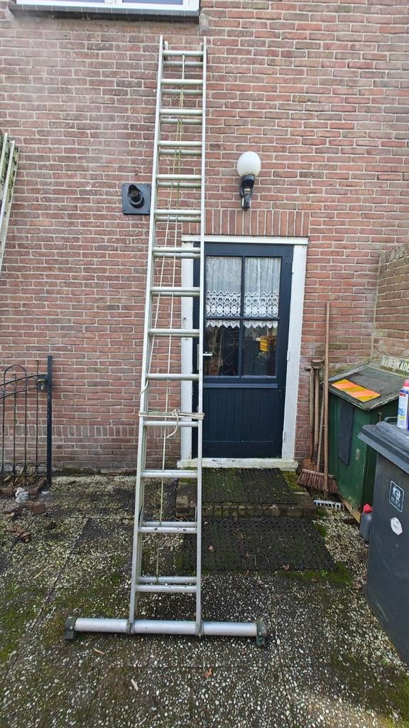 Aluminium opsteekladder 2x14 sporten, Doe-het-zelf en Verbouw, Ladders en Trappen, Ophalen
