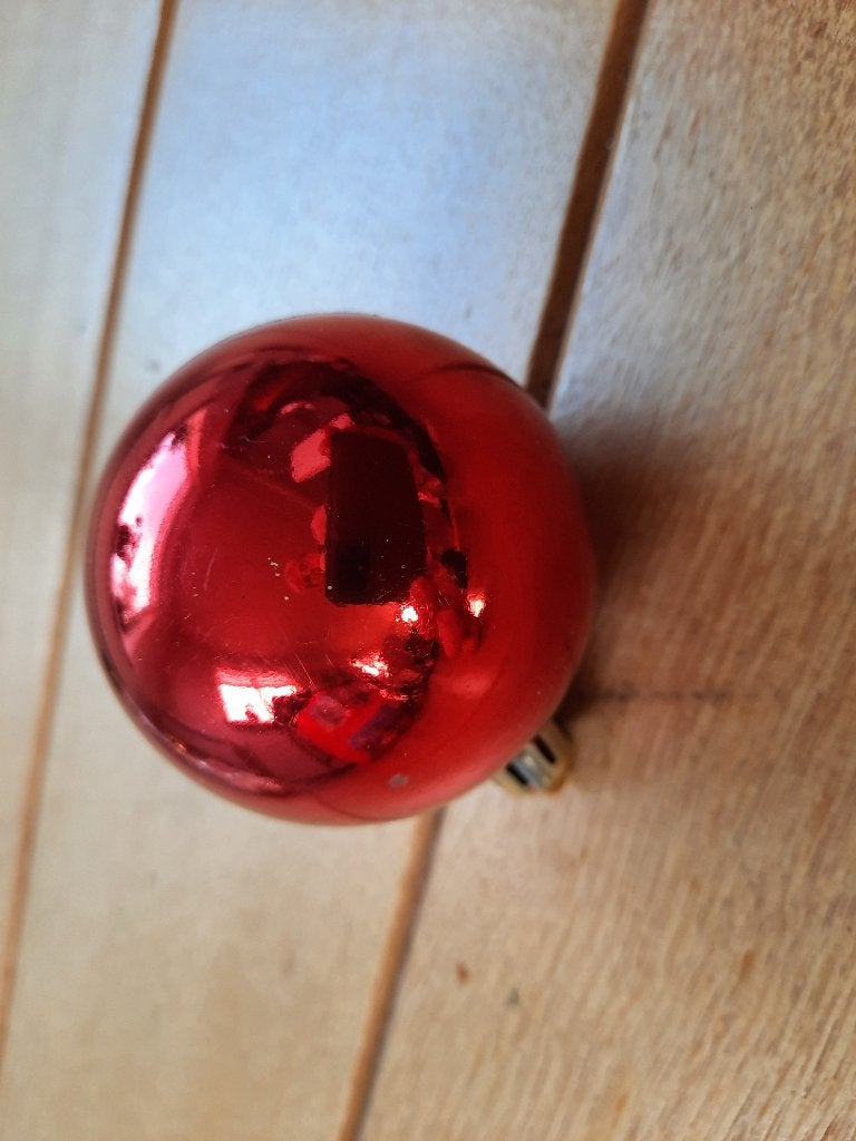 Kerstbal rood - kunststof - nieuw -, Diversen, Kerst, Ophalen of Verzenden