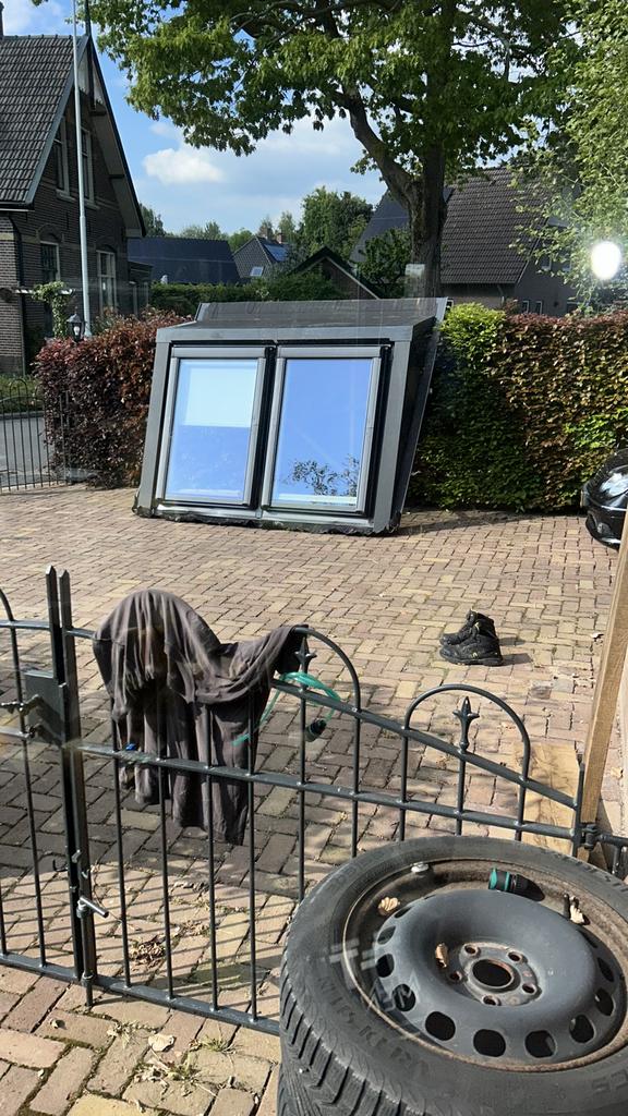 Dakramen/dakkapel, Ophalen of Verzenden, Zo goed als nieuw, IJzer