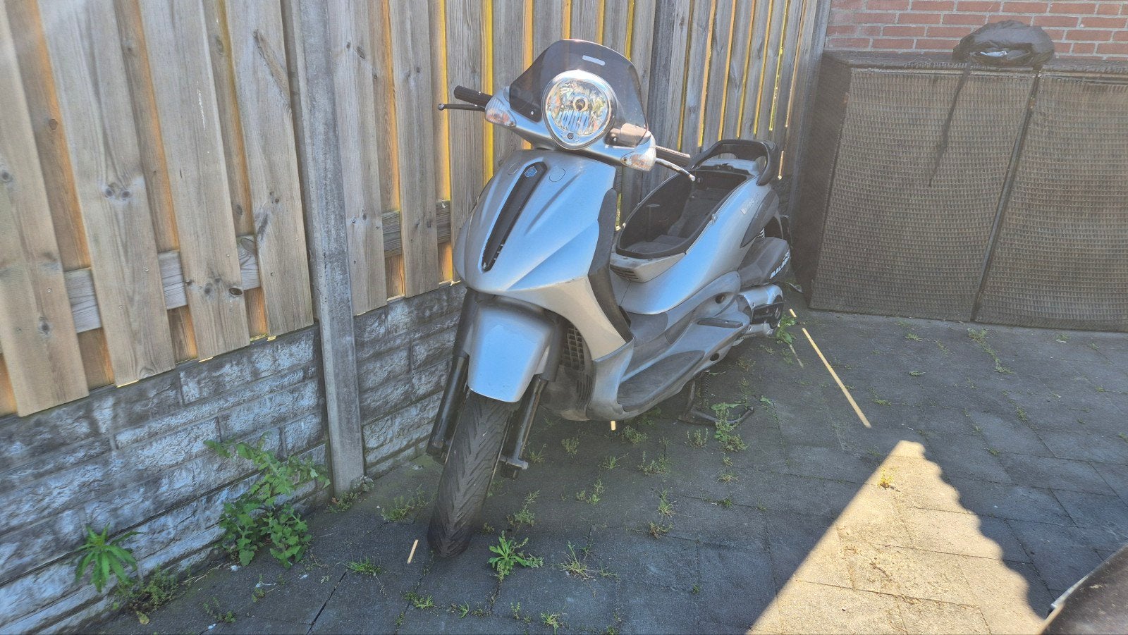 Piaggio Beverly 500, Particulier