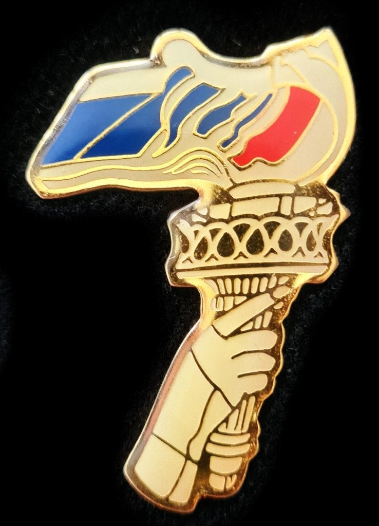 Air France fakkel pin, Verzenden, Nieuw, Transport, Speldje of Pin