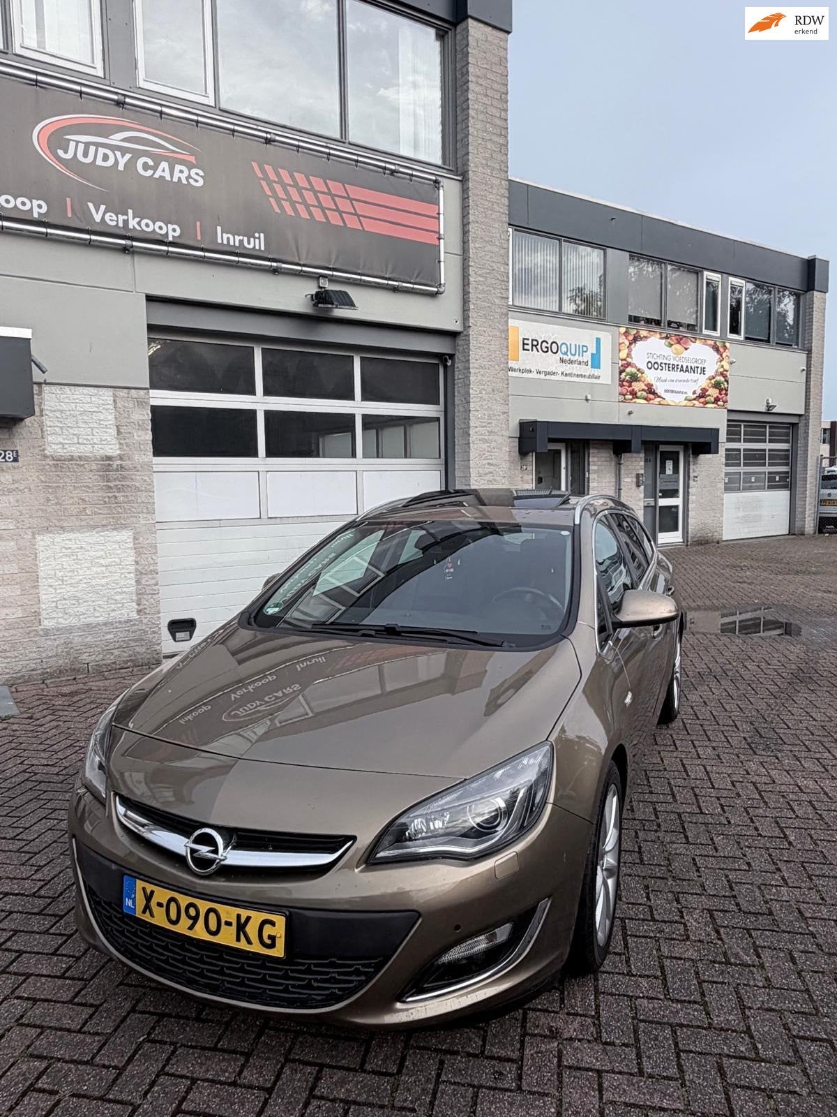 Opel Astra Sports Tourer 1.6 Turbo Sport, Auto's, Opel, Euro 5, 15 km/l, Gebruikt, Parkeersensor