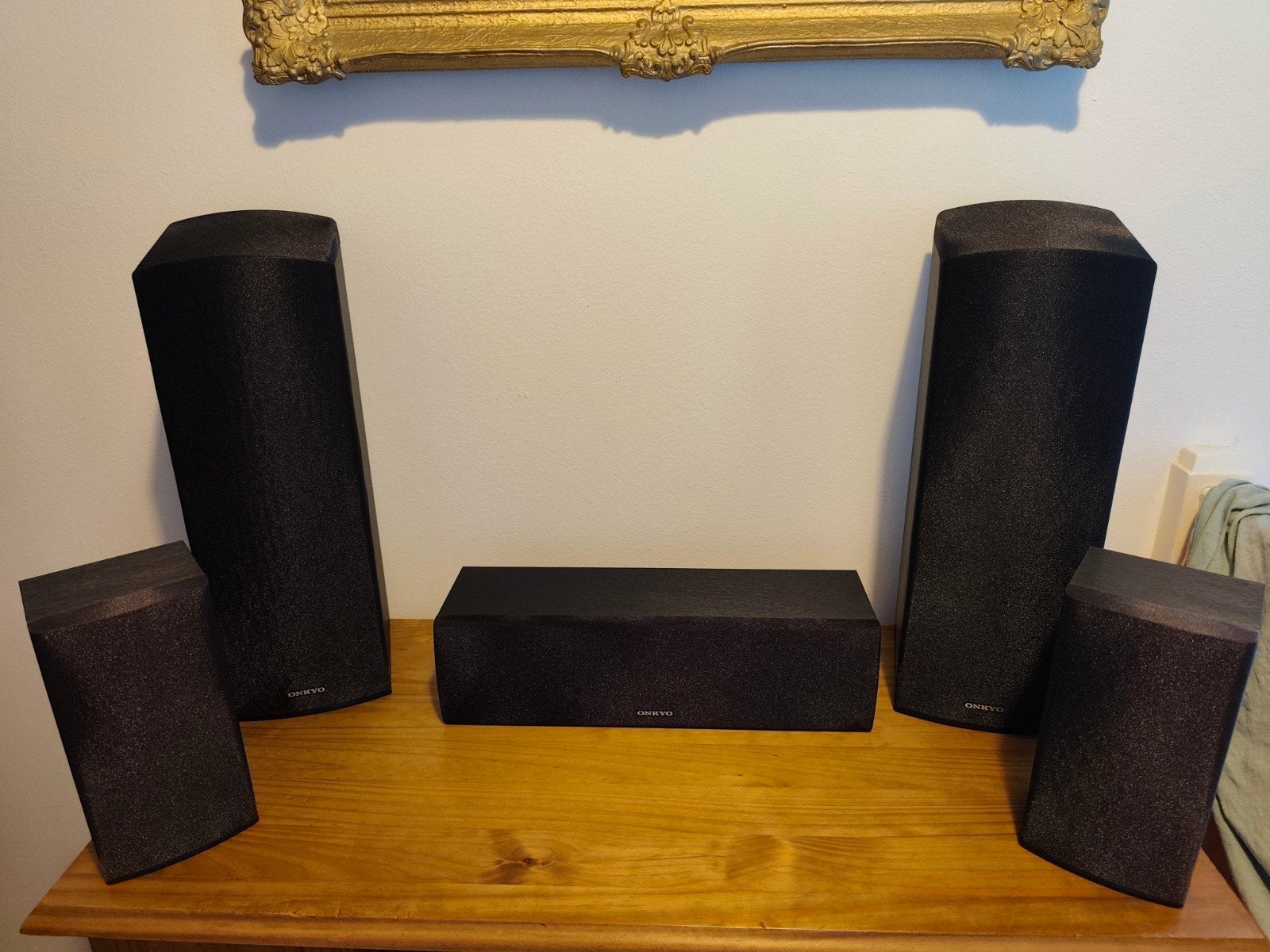 Onkyo Atmos Surround Speakers (HT-S5805 set), Gebruikt, 120 tot 150 watt, Ophalen of Verzenden, Surroundset