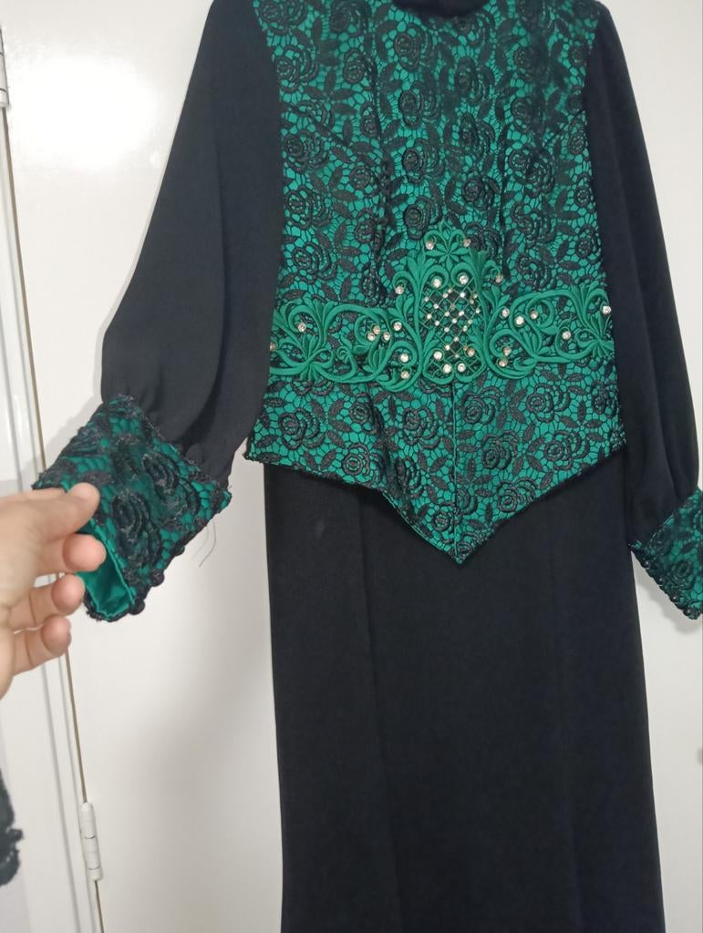 Elegante feestjurk, Turkse maat 44 (valt als NL 42), Ophalen of Verzenden, Zo goed als nieuw, Maat 42/44 (L), Zwart