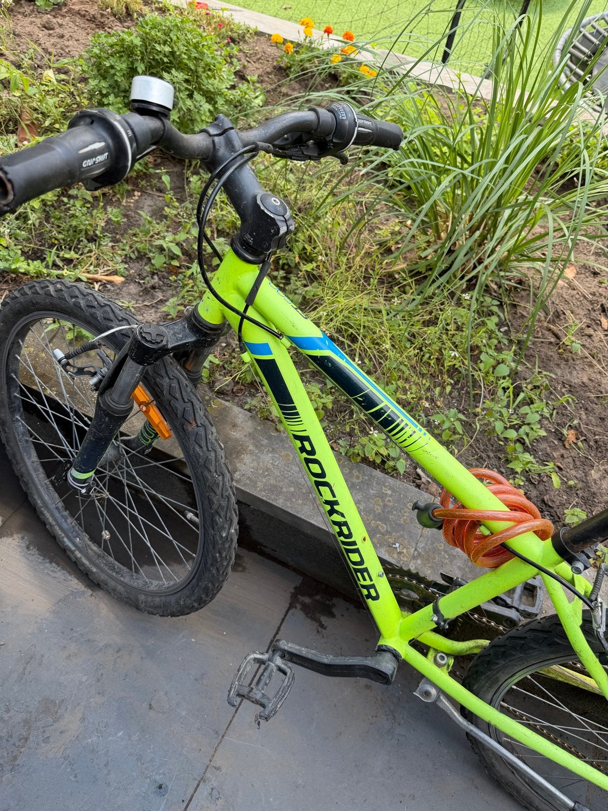 Rockrider kinderfiets 24 inch, neon geel, Ophalen, Gebruikt, Velgrem, 16 tot 20 inch