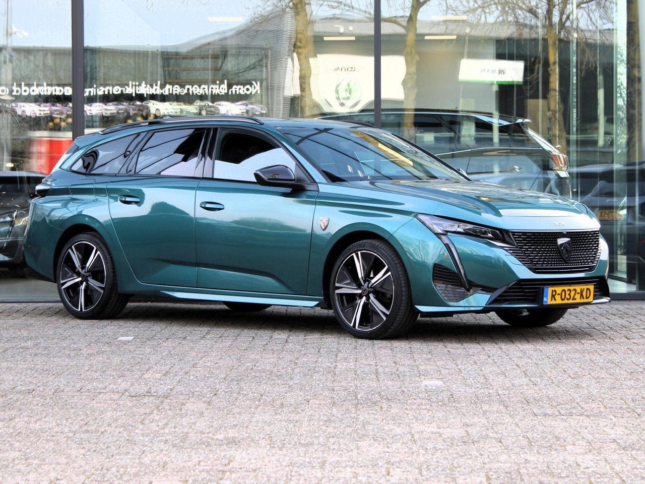Peugeot 308 SW 1.2 PureTech GT Automaat | Navi / Camera / Cl, Automaat, Gebruikt, 1199 cc, 3 cilinders