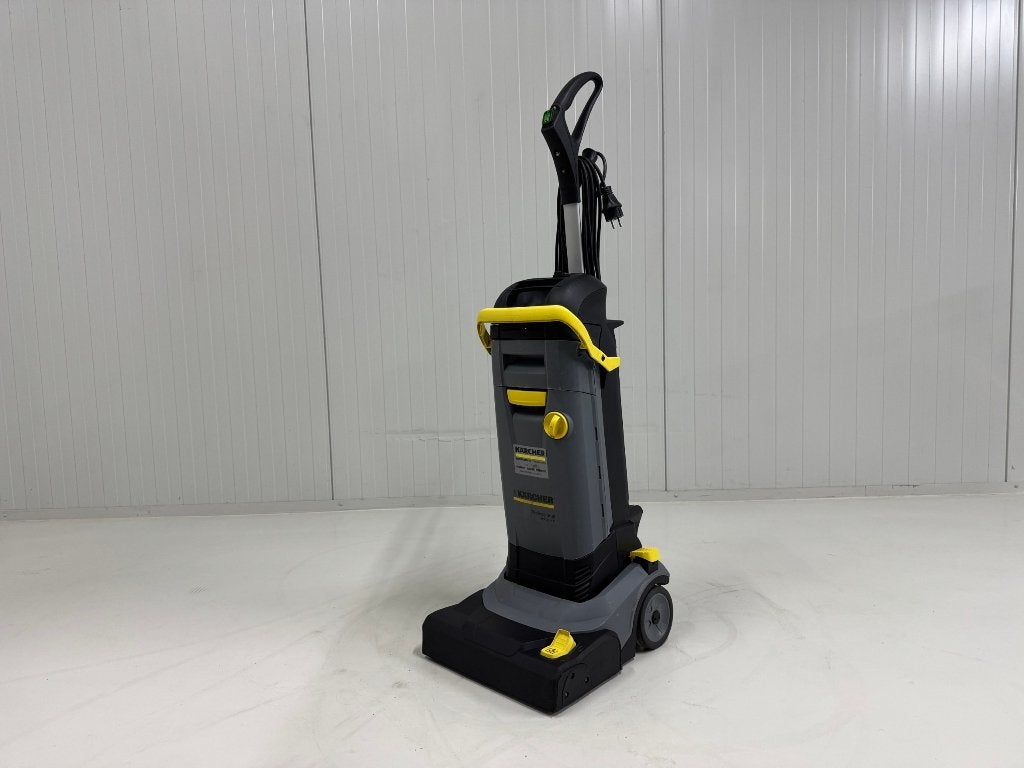 KARCHER SCHROBMACHINE BR 30/4 C, Ophalen of Verzenden, Zo goed als nieuw, Schrobmachine