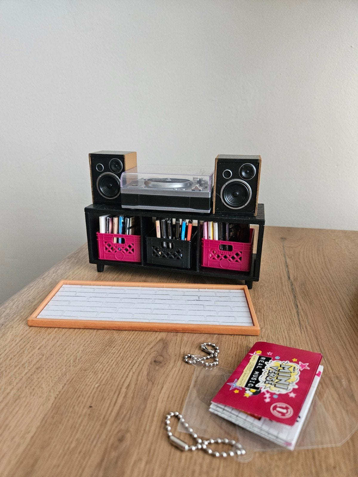 MGA'S mini verse vinyl platenspeler + 16 vinyl, Ophalen of Verzenden, Zo goed als nieuw