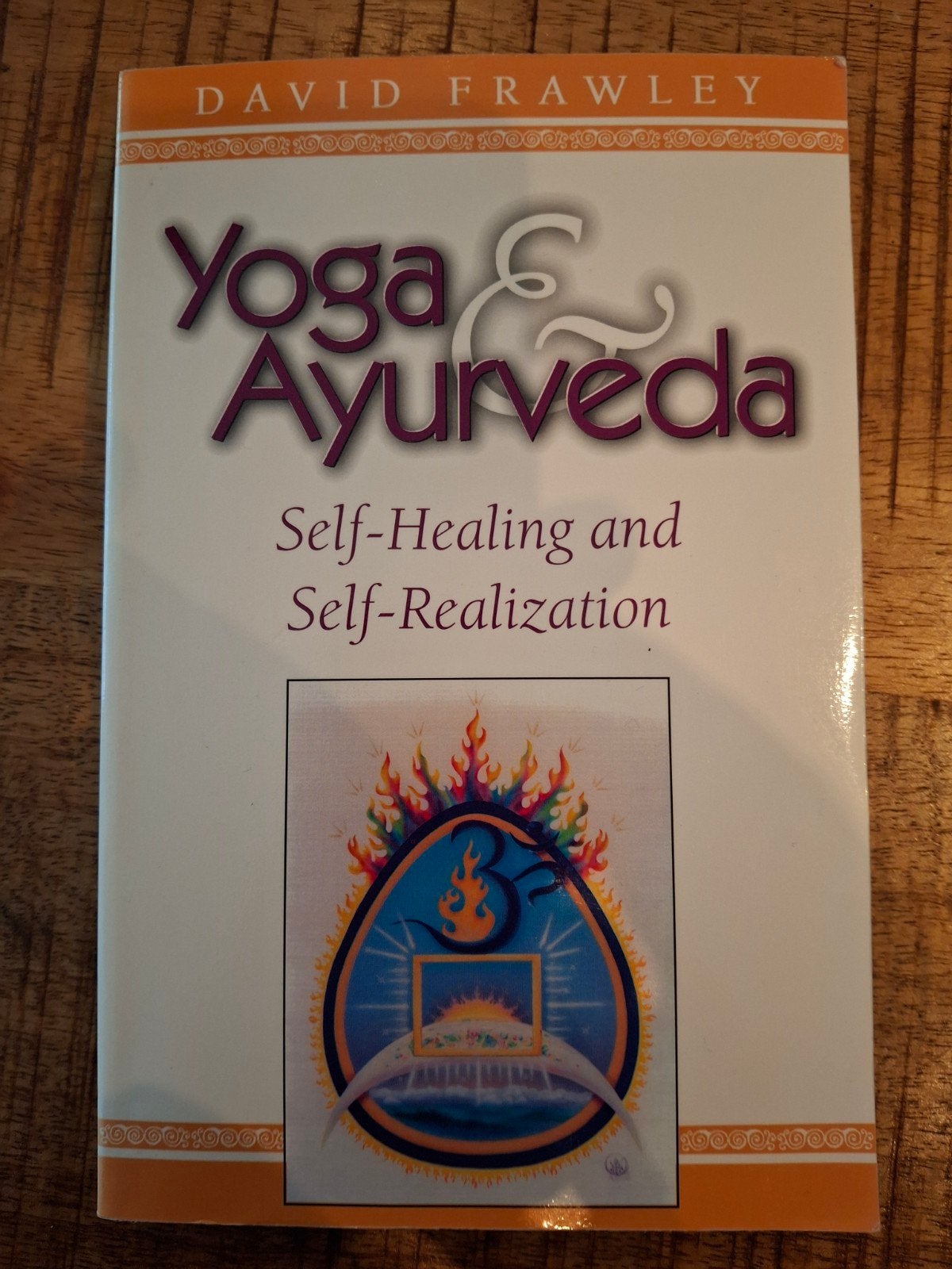 Yoga & Ayurveda: Zelfgenezing en Zelfrealisatie, Boeken, Meditatie of Yoga, Ophalen of Verzenden, Zo goed als nieuw, David Frawley