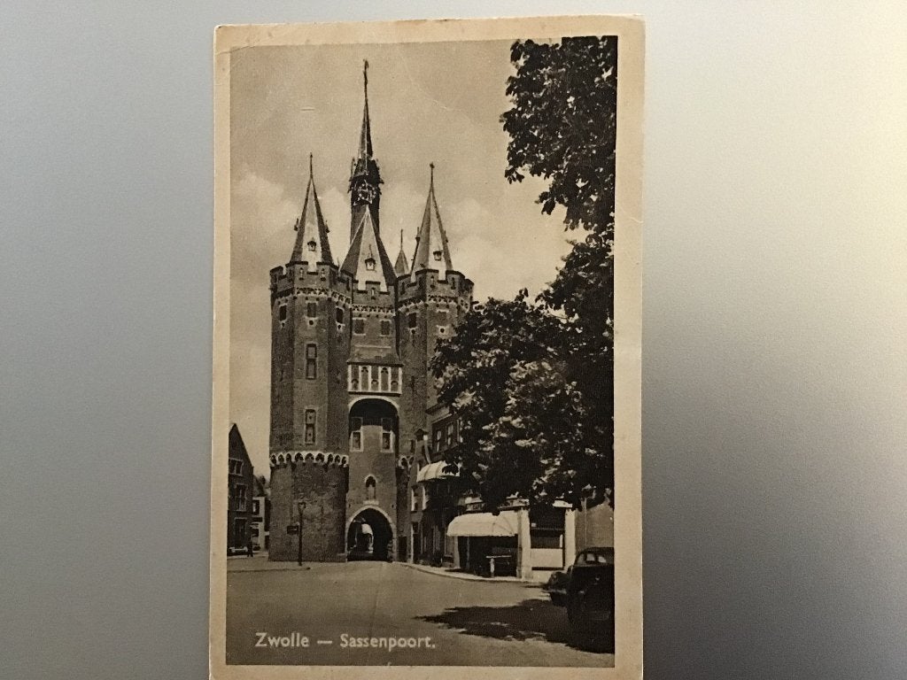 Oude Ansichtkaart Zwolle Sassenpoort Gelopen ca 1930, Ophalen of Verzenden, 1920 tot 1940, Gelopen, Overijssel