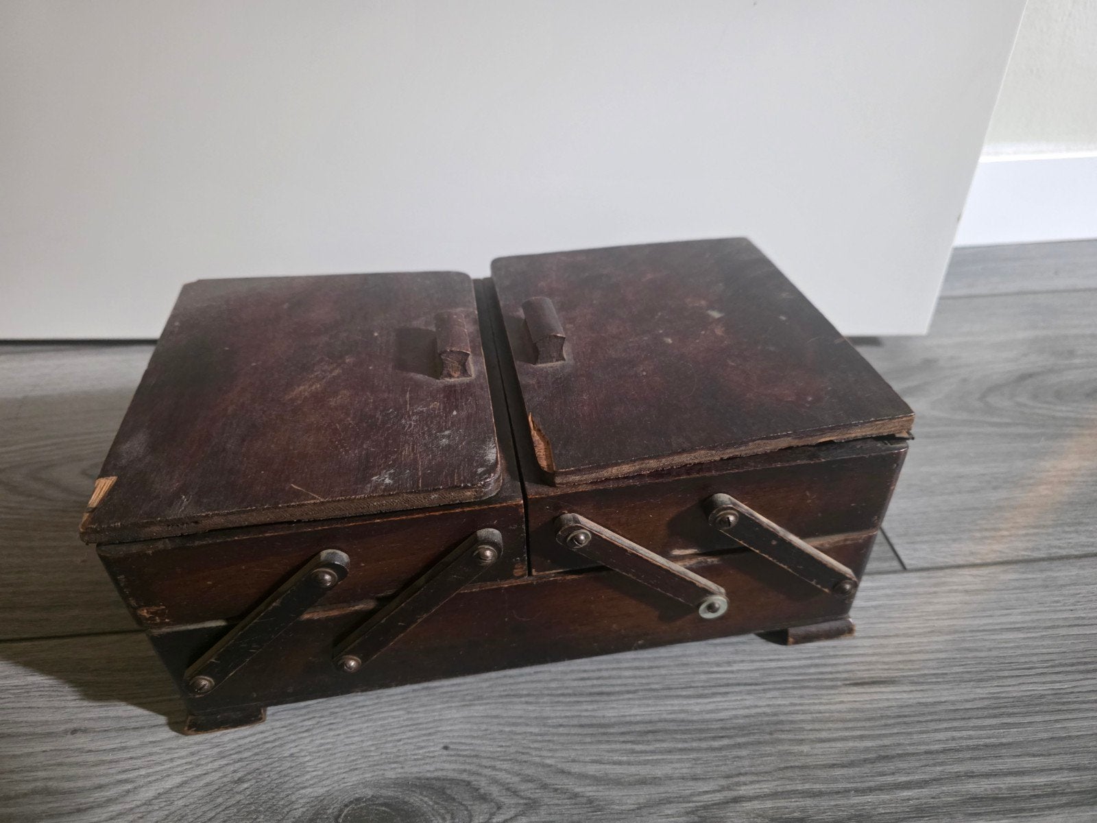 Vintage houten naaidoos - beschadigd, Ophalen of Verzenden