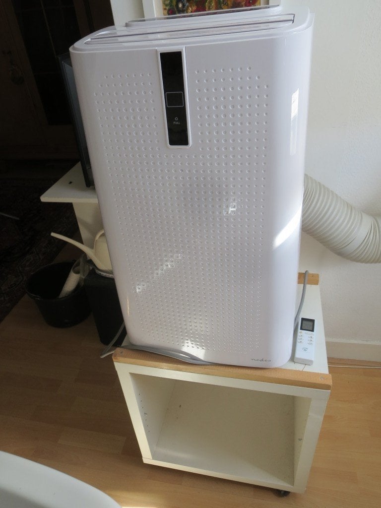 Nedis mobiele airco model ACMB1WT12, Ophalen, 3 snelheden of meer, Zo goed als nieuw, Afstandsbediening