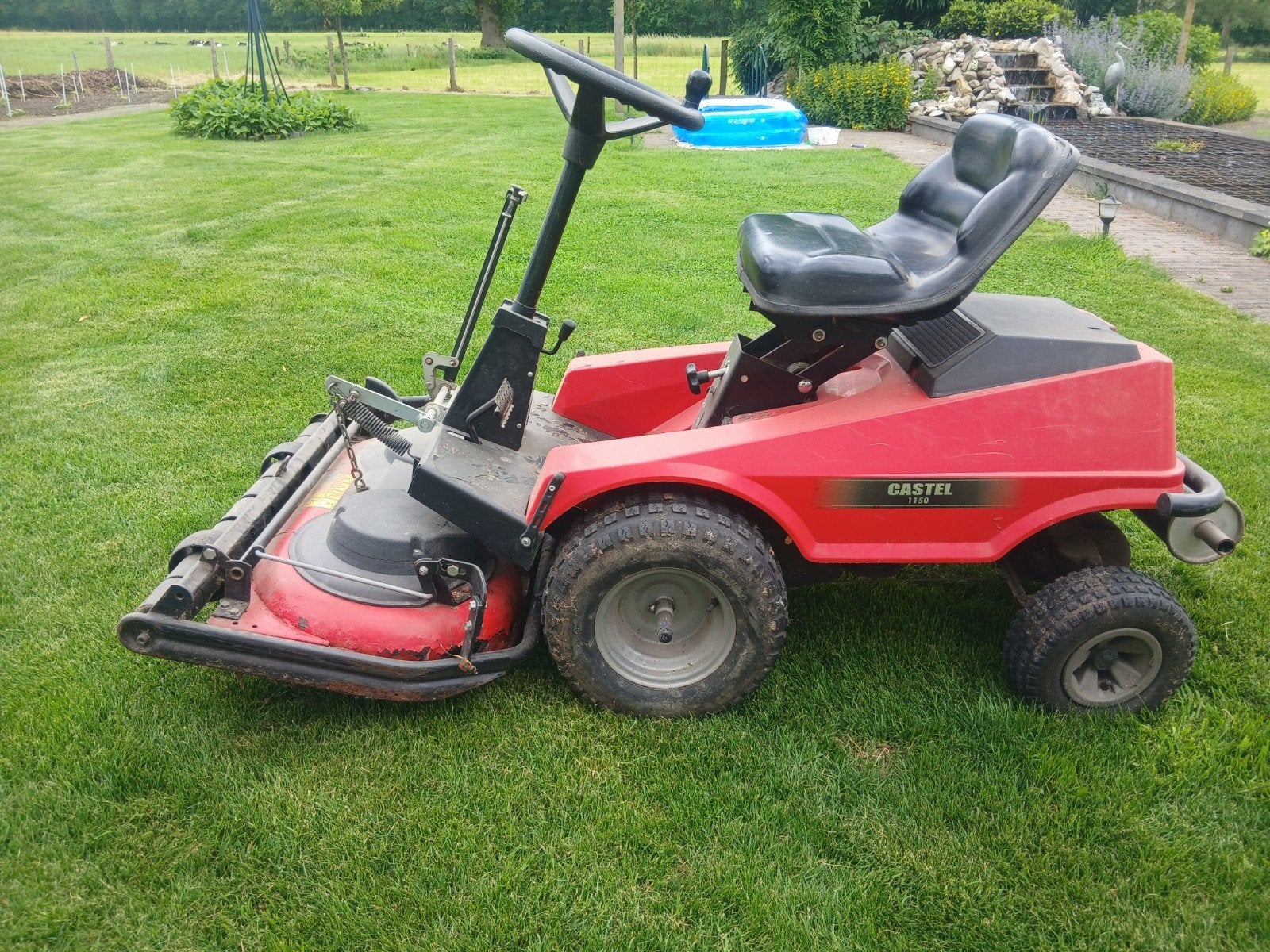 Te koop zitmaaier Castel, stiga, Tuin en Terras, Grasmaaiers, Ophalen, Cirkelmaaier, Gebruikt, Versnellingen