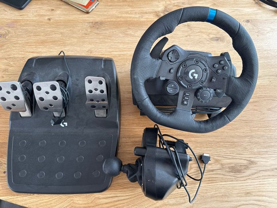 Logitech G923 Driving Force RacingWheel met Shifter en Pedal, Verzenden, Overige merken, Gebruikt