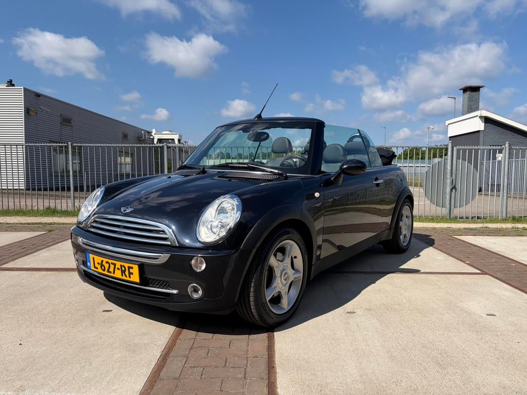 Mini 1.6 Cooper Cabrio 2005 Leder, nieuwe banden/koppeling, Auto's, Mini, Voorwielaandrijving, 4 cilinders, Cabriolet, Bedrijf