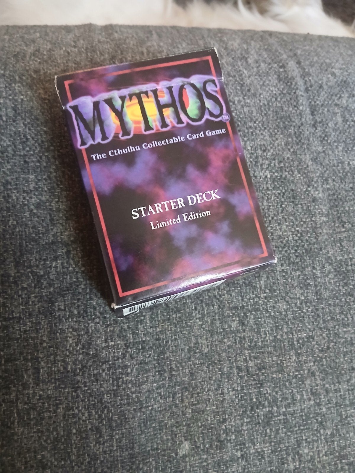 Mythos Cthulhu Collectible Card Game Starter Deck + Kaarten, Ophalen of Verzenden, Zo goed als nieuw, Starterdeck