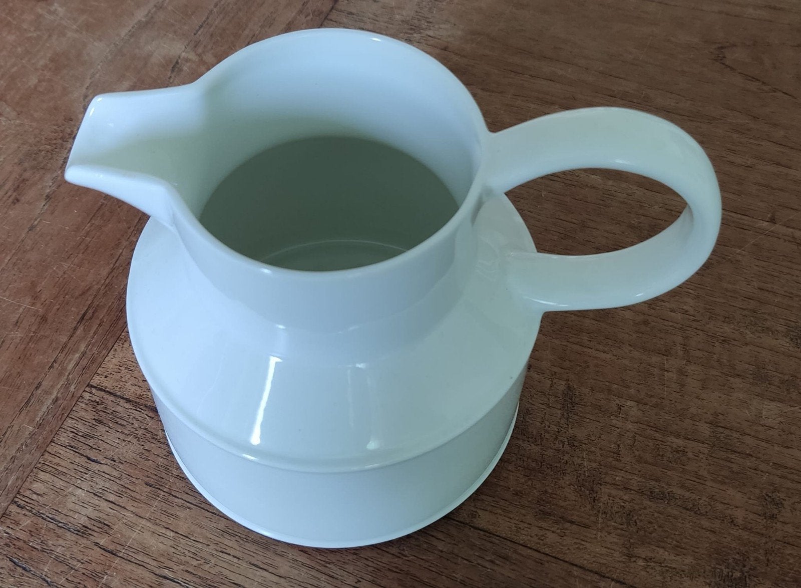 Witte Wedgewood kan/melkkan, Ophalen of Verzenden
