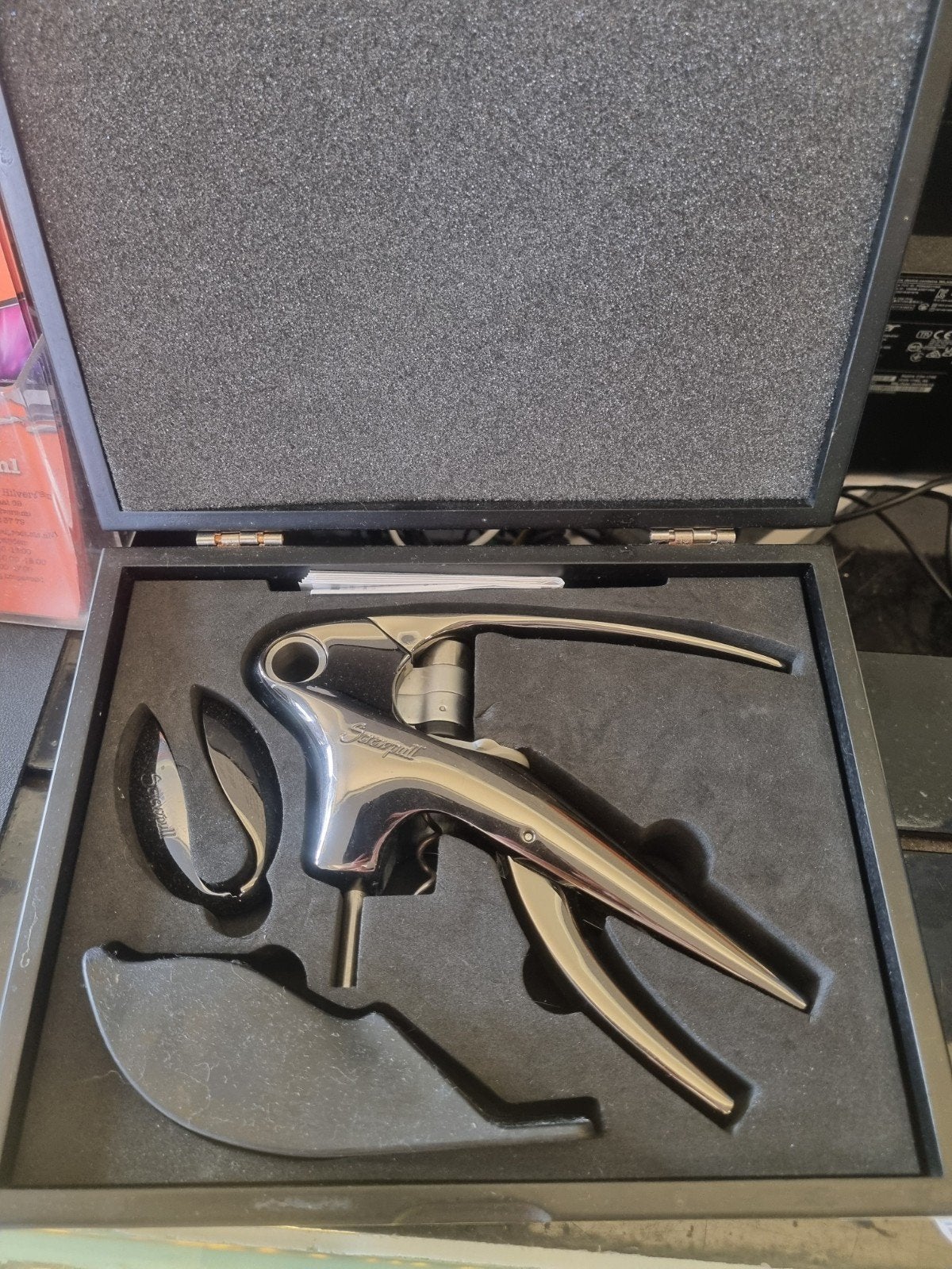 Screwpull kurkentrekker set in luxe doos, Le Creuset Nederland B.V., Postbus 100, 4100 AC Culemborg, Le Creuset (Screwpull), Zilver