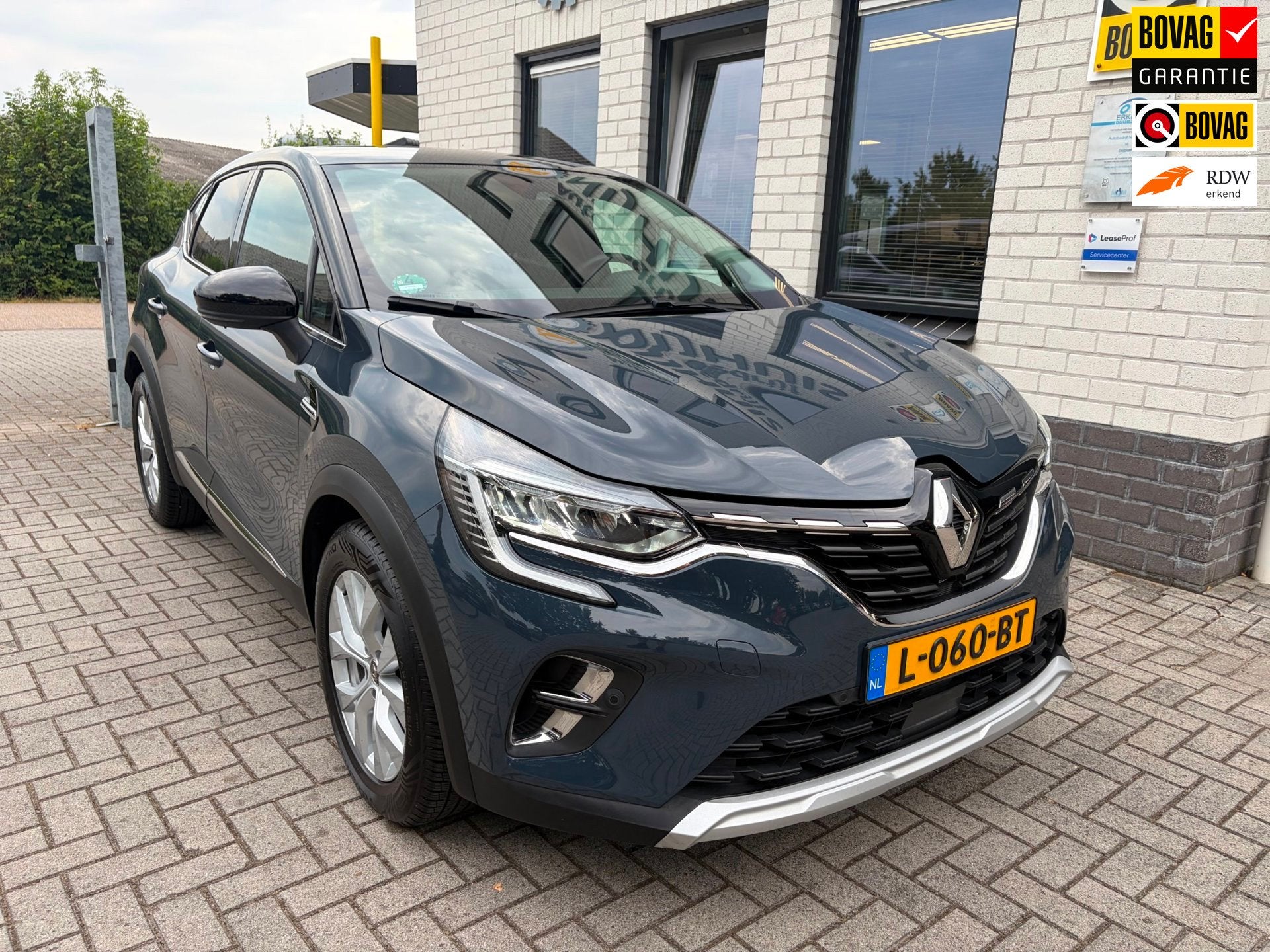 Renault Captur 1.0 TCe 100 Intens / Cruise control / Automat, Voorwielaandrijving, Dealer onderhouden, Gebruikt, 1165 kg