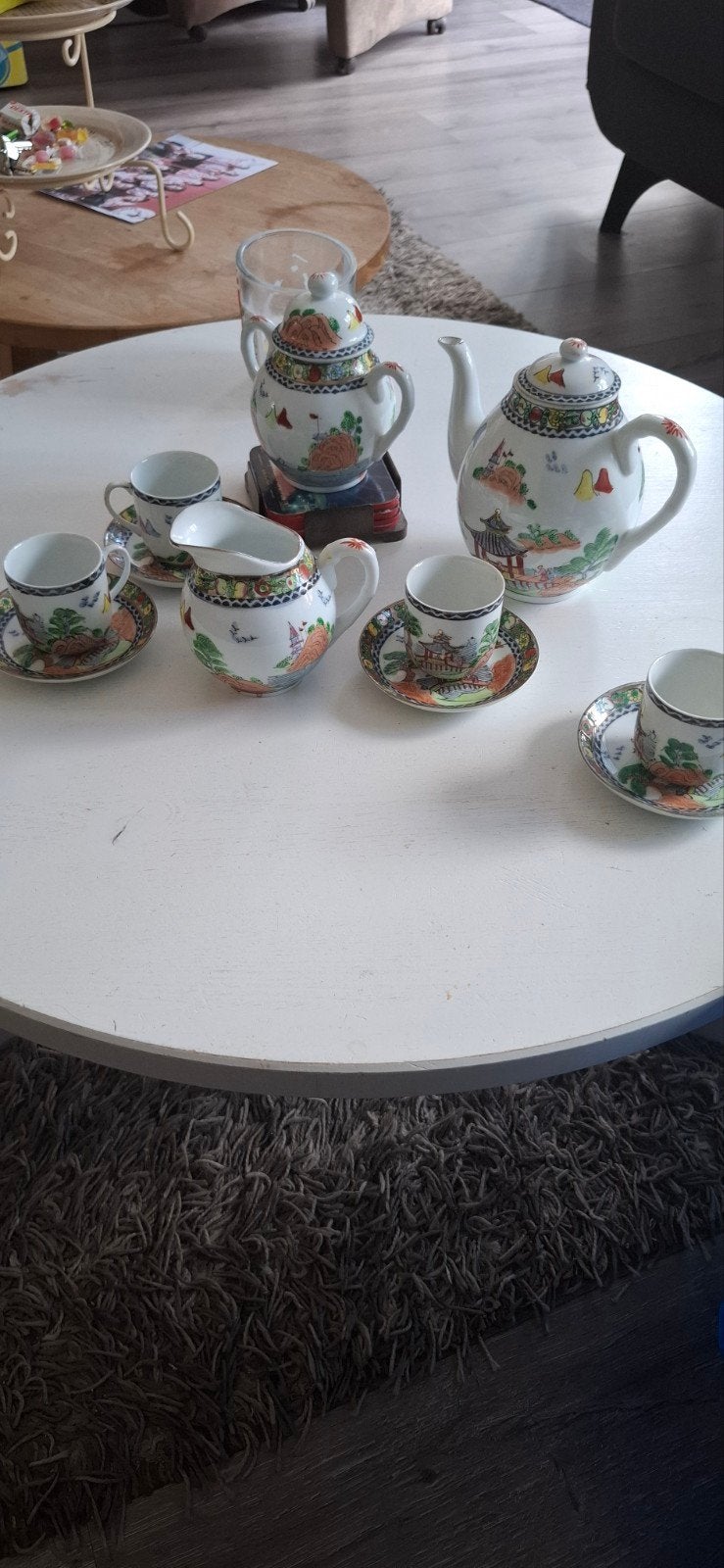 Vintage Chinees theeservies met landschap decor, Antiek en Kunst, Antiek | Porselein, Ophalen of Verzenden