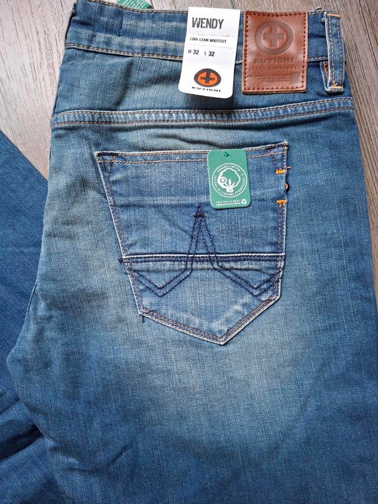KUYICHI Wendy low bootcut jeans W32 L32, Kleding | Dames, Spijkerbroeken en Jeans, Blauw, KUYICHI, Nieuw, Ophalen of Verzenden