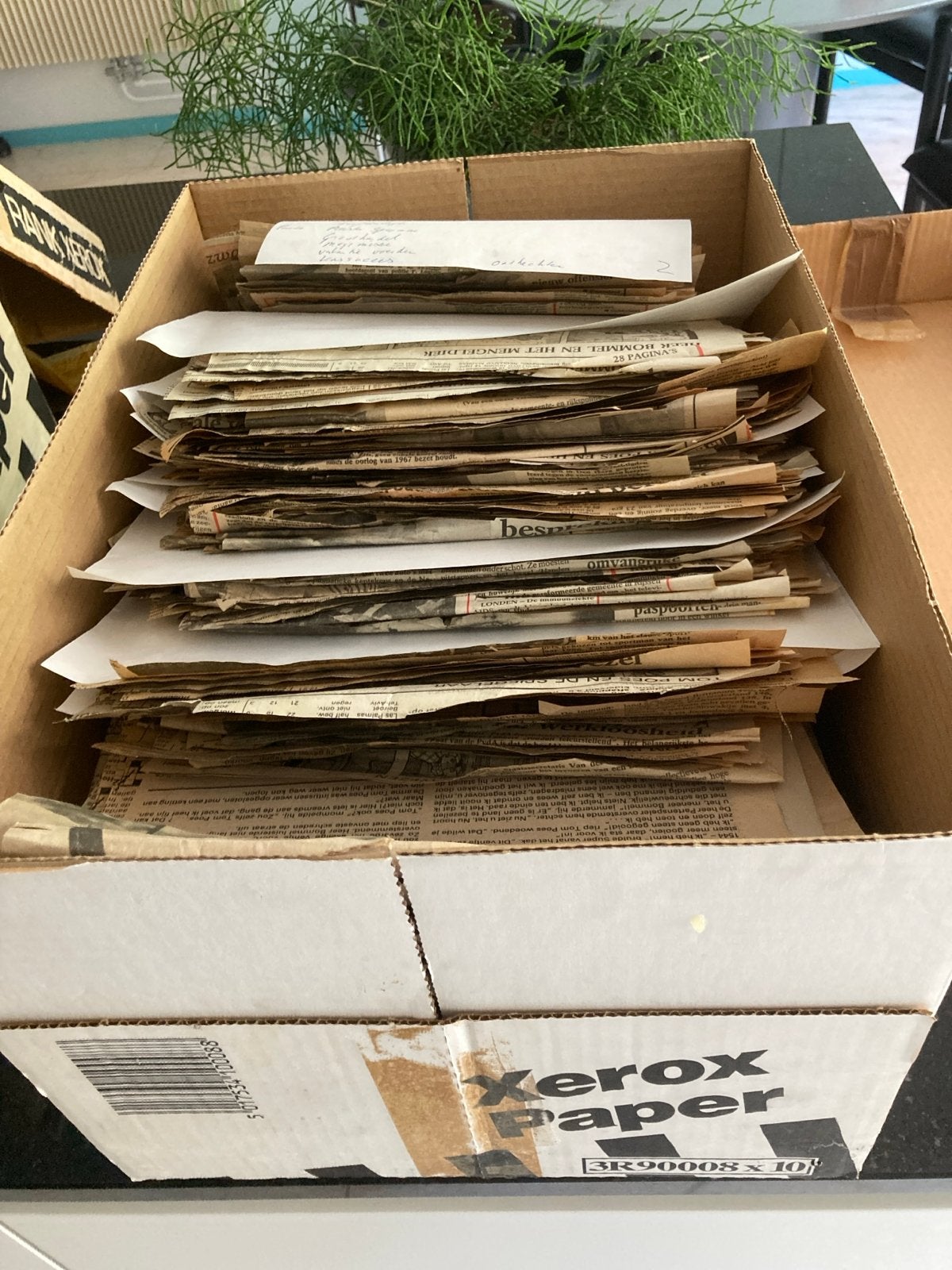 2 Dozen Krantenknipsels Marten Toonder, Verzamelen, Tijdschriften, Kranten en Knipsels, Knipsel(s), Nederland, 1960 tot 1980, Ophalen