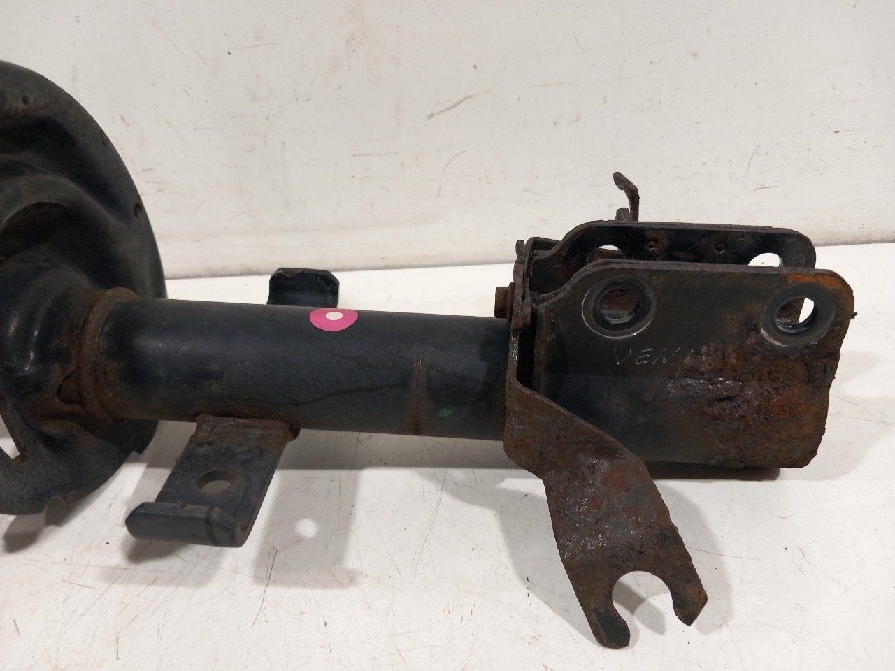Veerpoot links voor Renault Clio, Auto-onderdelen, Onderdelen@venauto.nl, Van der Ven Autorecycling B.V., Gebruikt, Ettenseweg 76, 4706 PB Roosendaal, The Netherlands