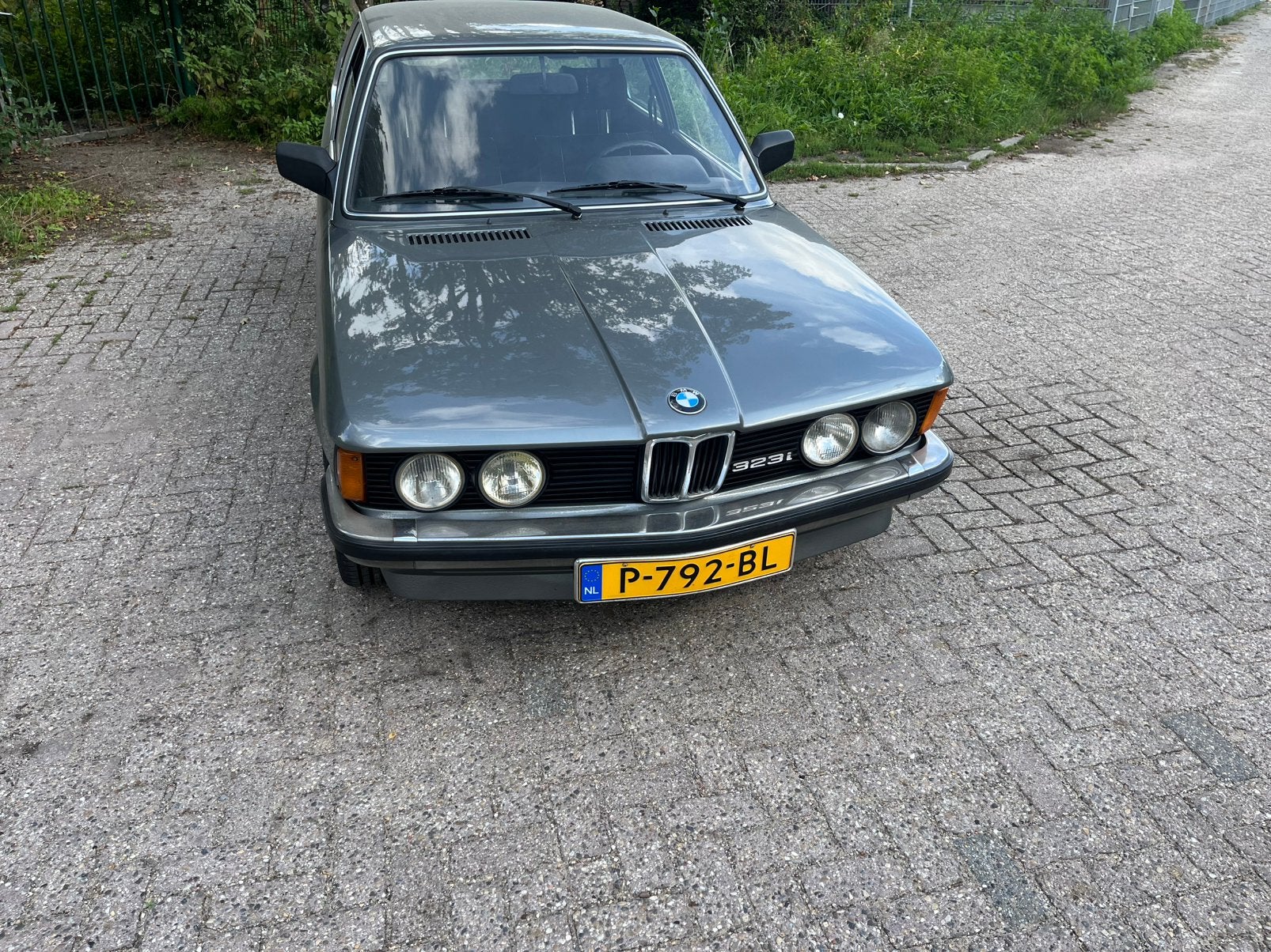 BMW 1980 Grijs, foto 2