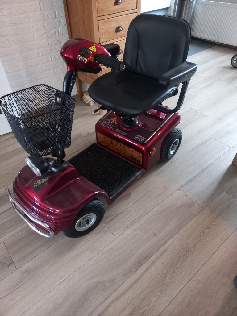 scootmobiel shoprider, Ophalen, 10 km/u of minder, Zo goed als nieuw, Shoprider