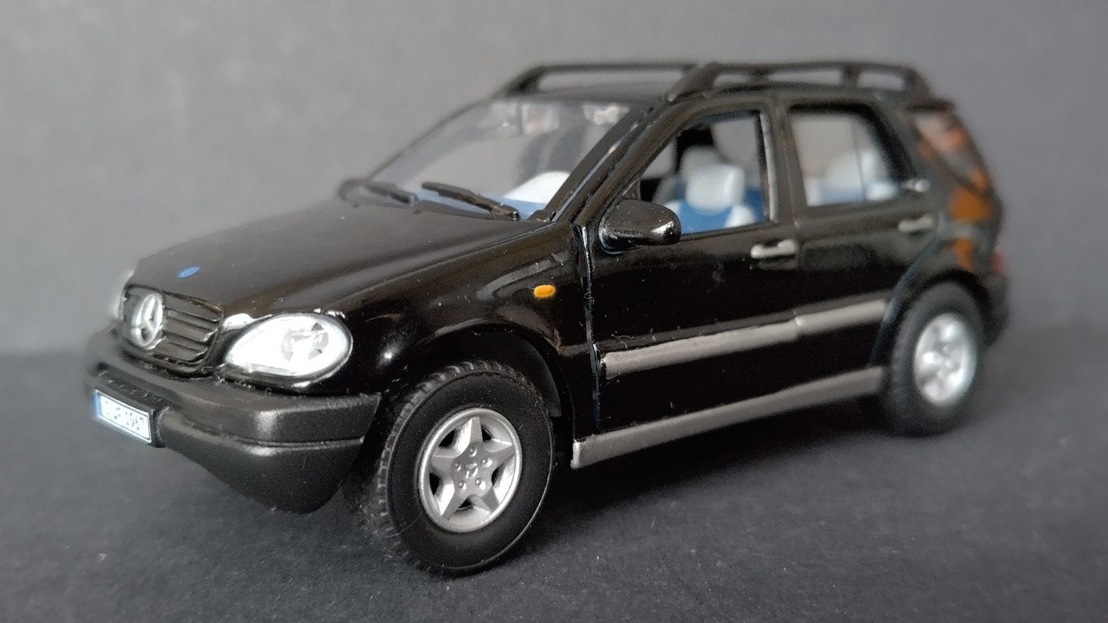 Mercedes Benz ML 1:43 Newray Schuco Pol, Hobby en Vrije tijd, Auto, ., Ophalen of Verzenden, Schuco
