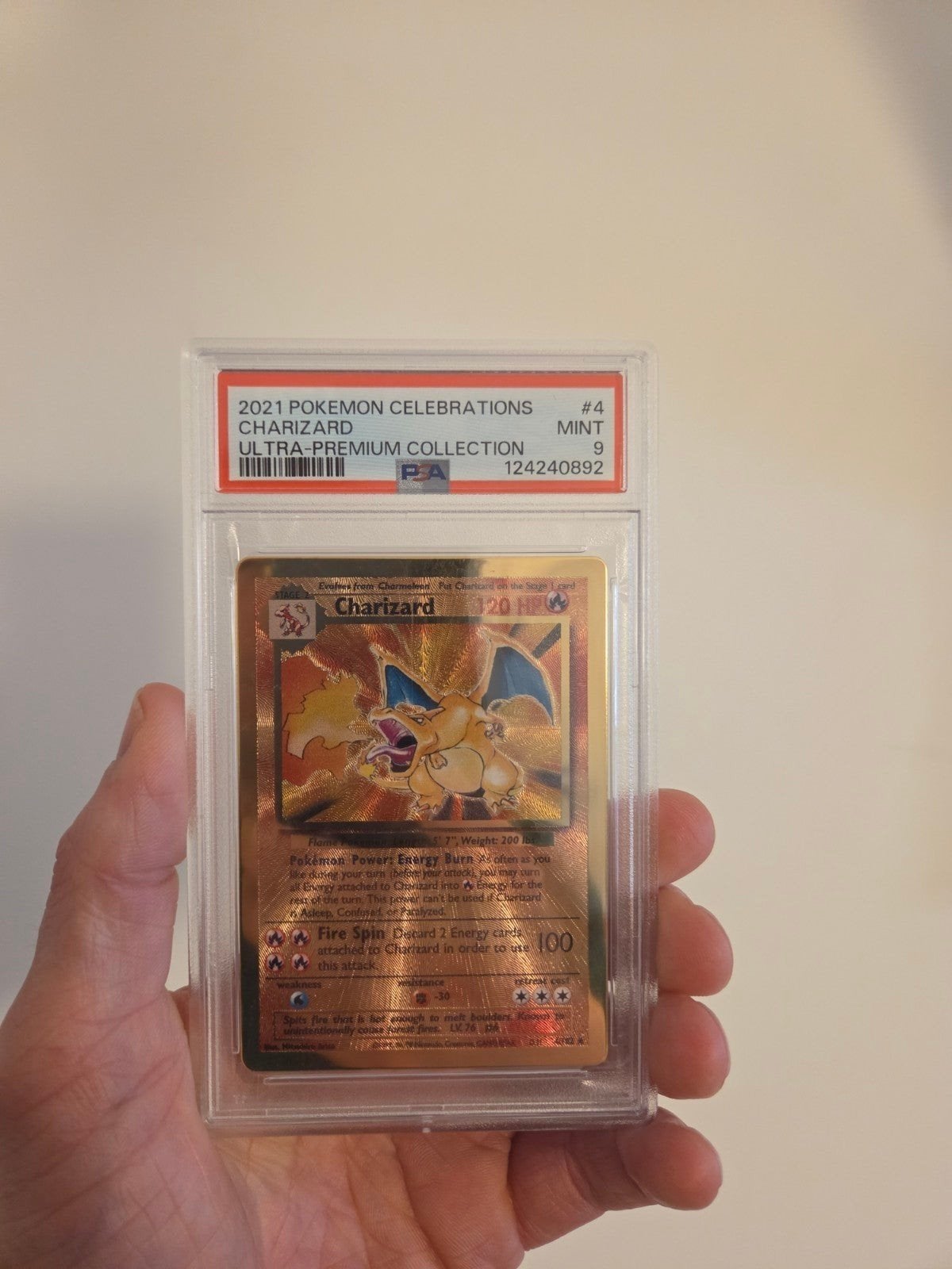 PSA 9 Charizard 2021 Gold Metal Celebrations Ultra Premium, Ophalen of Verzenden, Zo goed als nieuw, Losse kaart