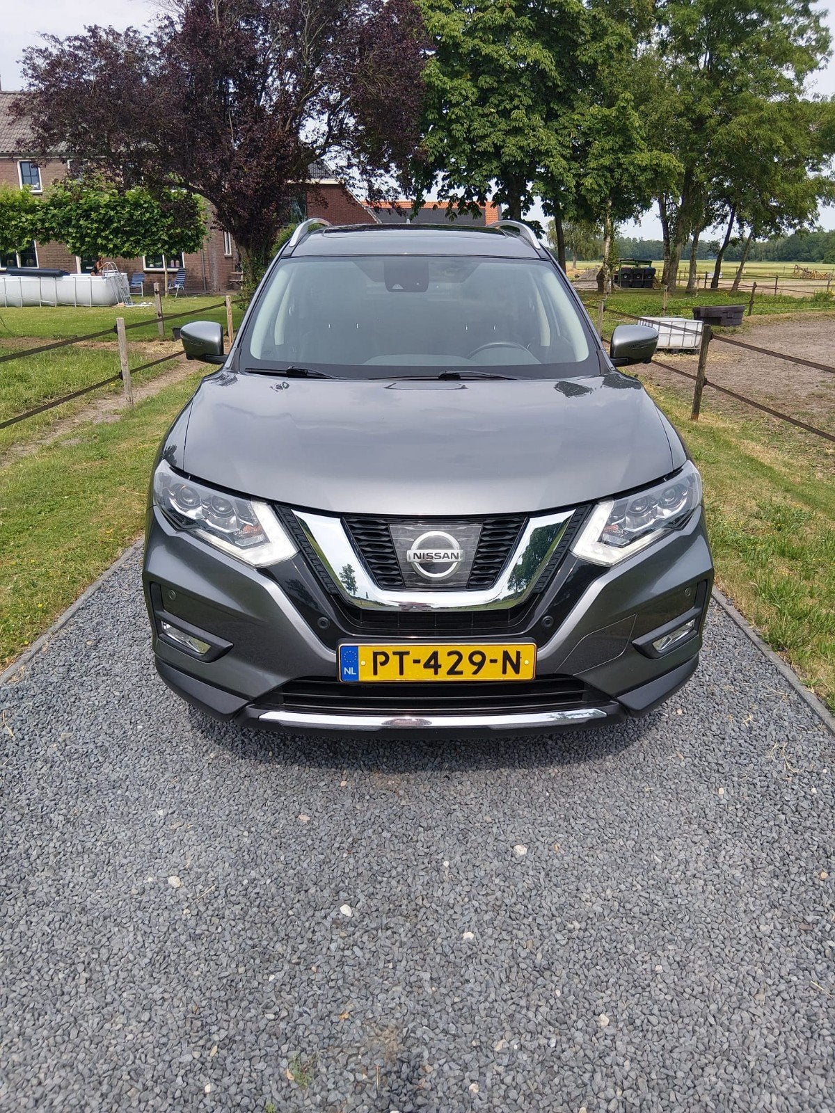 Te koop nissan x trail tekna 2017, Auto's, Nissan, Voorwielaandrijving, 1800 kg, 4 cilinders, 1600 cc