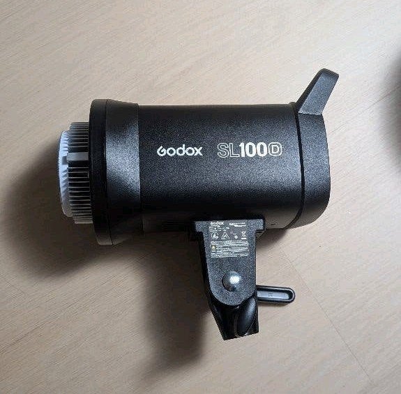 Godox SL100D 100W COB LED Videolamp Bowens Mount, Audio, Tv en Foto, Fotografie | Fotostudio en Toebehoren, Lamp of Flitsset, Dimbaar