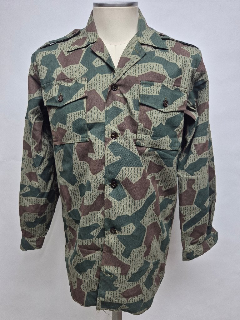 Bulgaars militair Camo shirt medium, nieuw, Ophalen, Landmacht, Overige gebieden, Kleding of Schoenen