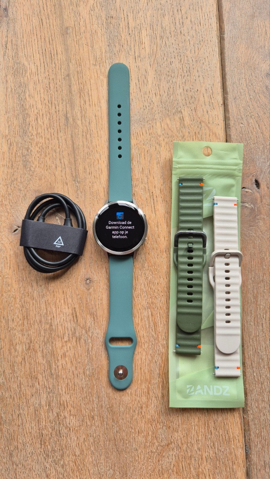 Nieuwe@ Garmin Venu 4, 41 mm + lader & 2 extra bandjes, Zwart, Garmin, Ophalen of Verzenden, Zo goed als nieuw