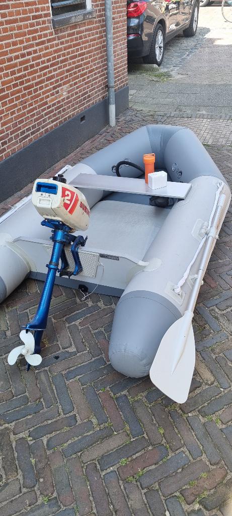 Rubberen speel bootje, Ophalen, Zo goed als nieuw
