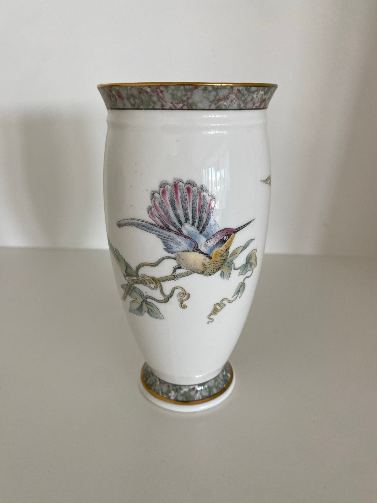 Wedgwood Humming Birds Vaas - Bone China 1991, Antiek en Kunst, Ophalen of Verzenden