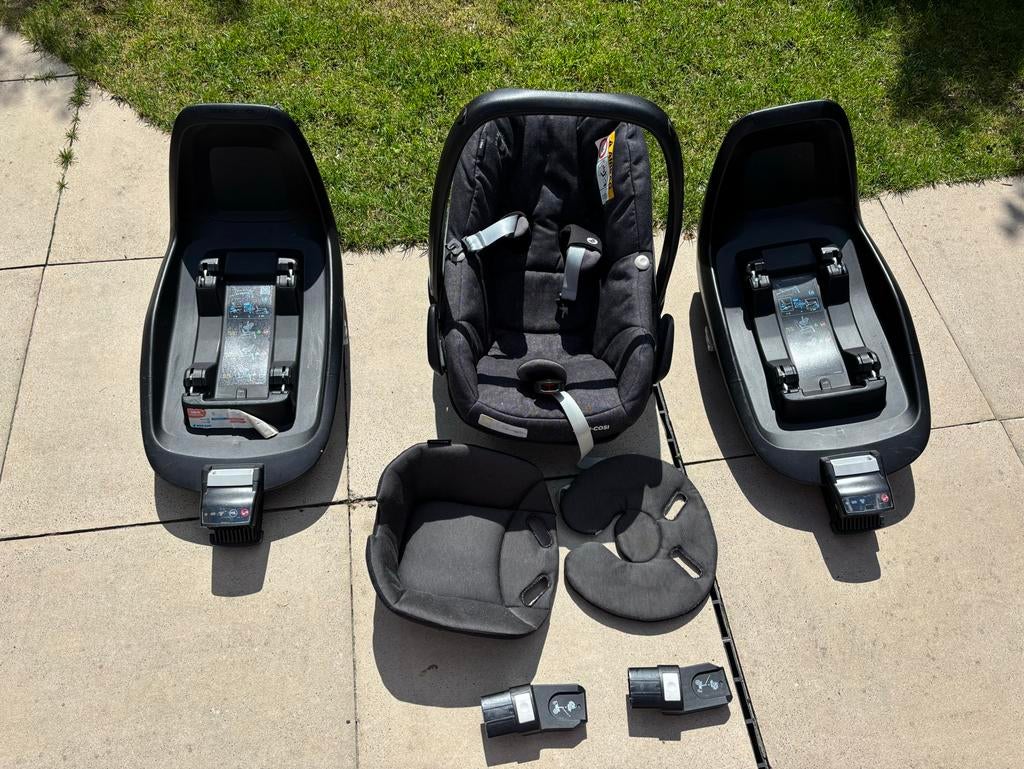 Auto benodigdheden Maxi Cosi pebble met bases met ISOFIX, Ophalen, Zo goed als nieuw, Isofix, 0 t/m 13 kg