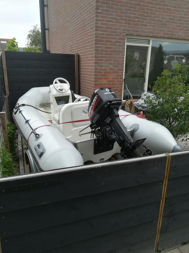 Valiant RIB met Mercury buitenboordmotor en trailer, Gebruikt, Hout, Benzine, Minder dan 70 pk