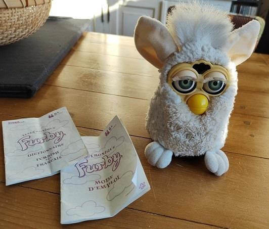 Furby Lam by Tiger Electronics 1998 (Werkend), Verzamelen, Poppetjes en Figuurtjes, Zo goed als nieuw, Ophalen of Verzenden