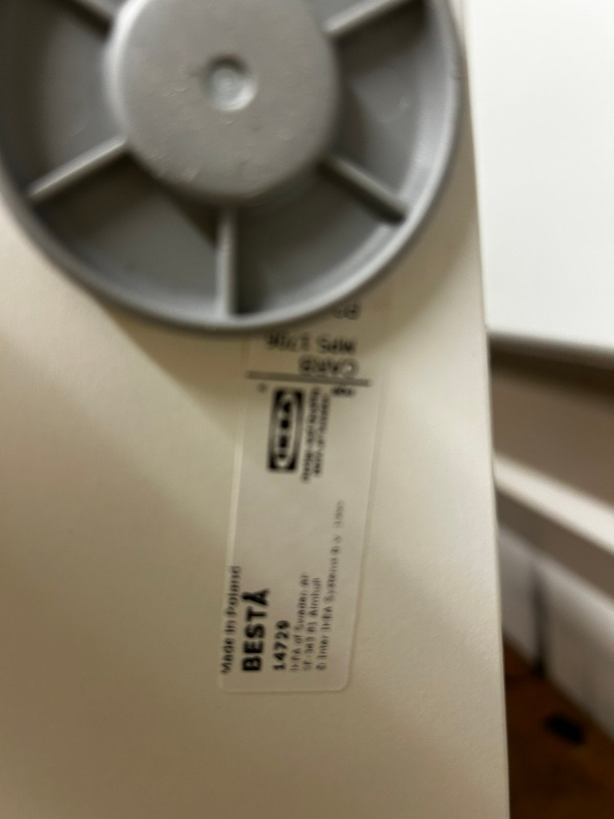 Ikea Bestkastje met ophangrail. (Gratis ophalen), Ophalen, Wit, IKEA, Zo goed als nieuw